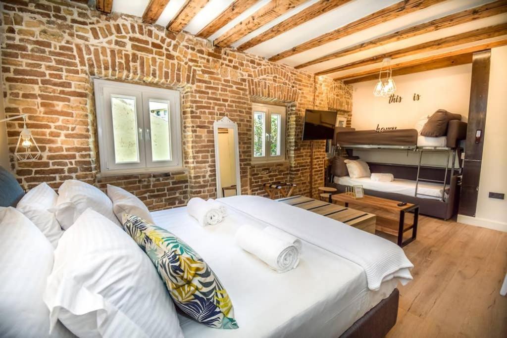 Murofinto Homes Corfu  외부 사진